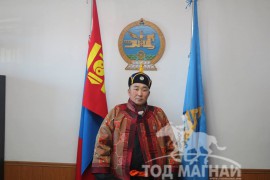 Говьсүмбэр аймгийн шинэхэн алдартууд шагналаа гардаж авлаа