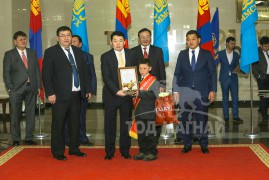 МУ-ын шилдгийн шилдэг уралдаанч Х.Содномдорж: Дүнжингаравтаа хариуцлагатай уралдана даа