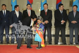 Хөвсгөл аймгийн Улсын шилдэг уралдаанч Ц.Мягмардорж: Монгол хүн болсны хэрэг морь унах